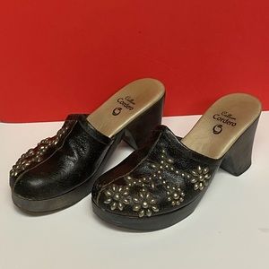 Calleen Cordero Women  Leather Clogs Platform shoes 6M studded design